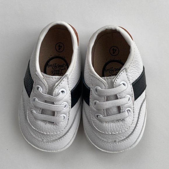 ❌SOLD Little Love Bug Black and White Sneakers - Picture 4 of 6